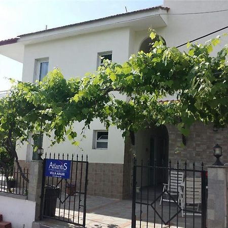 Studios Argiri Skala Potamias  Luaran gambar