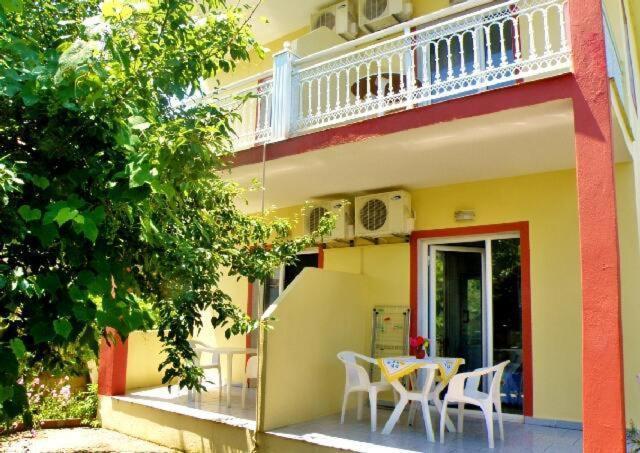 Studios Argiri Skala Potamias  Luaran gambar